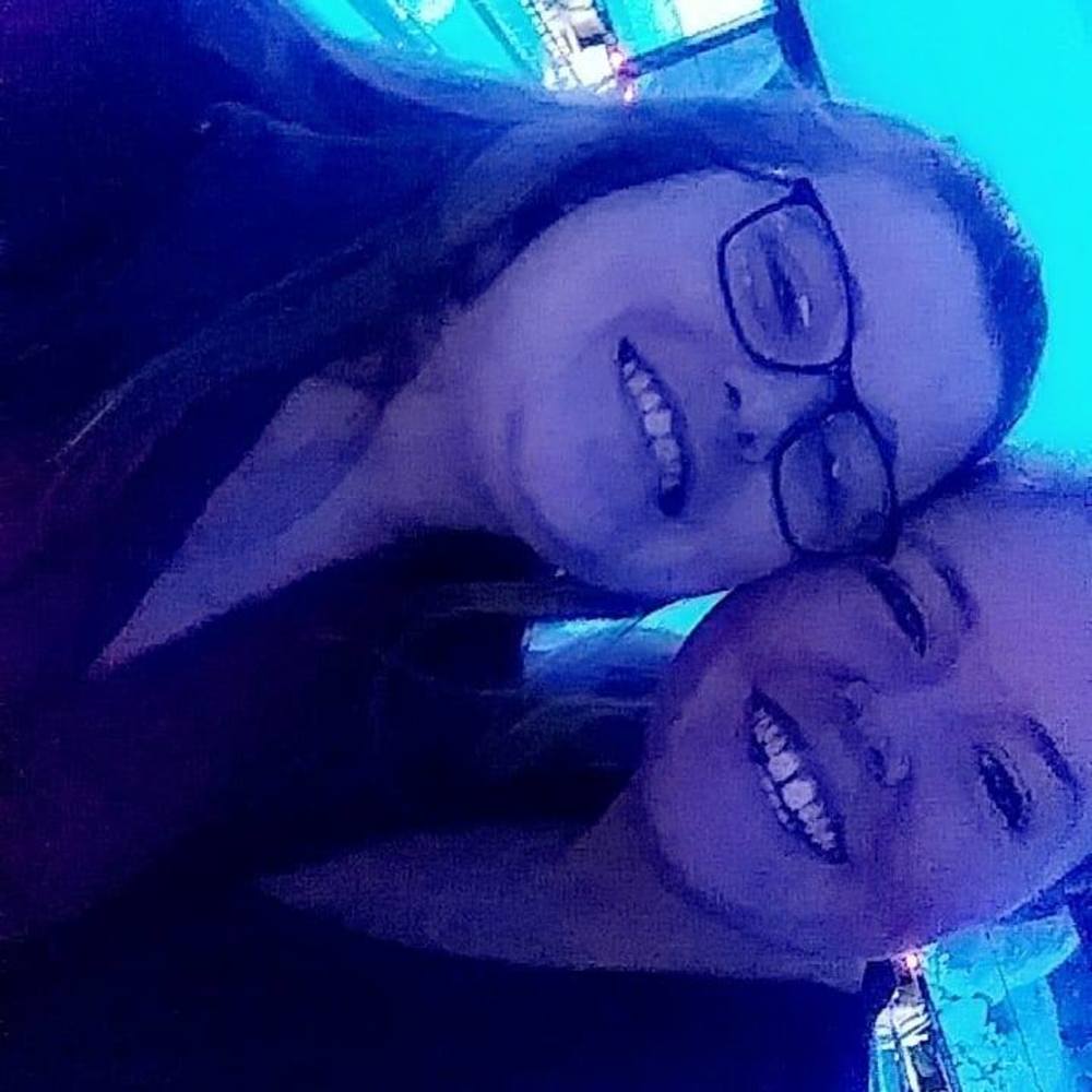 Meet your Posher, Dana